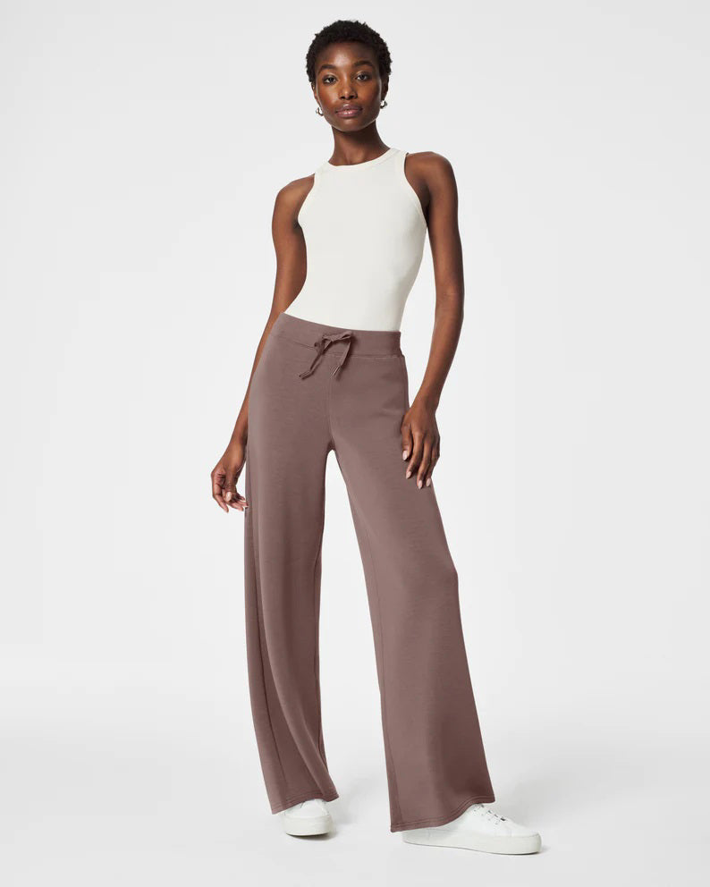 SPANX - AIRESSENTIALS WIDE LEG PANT