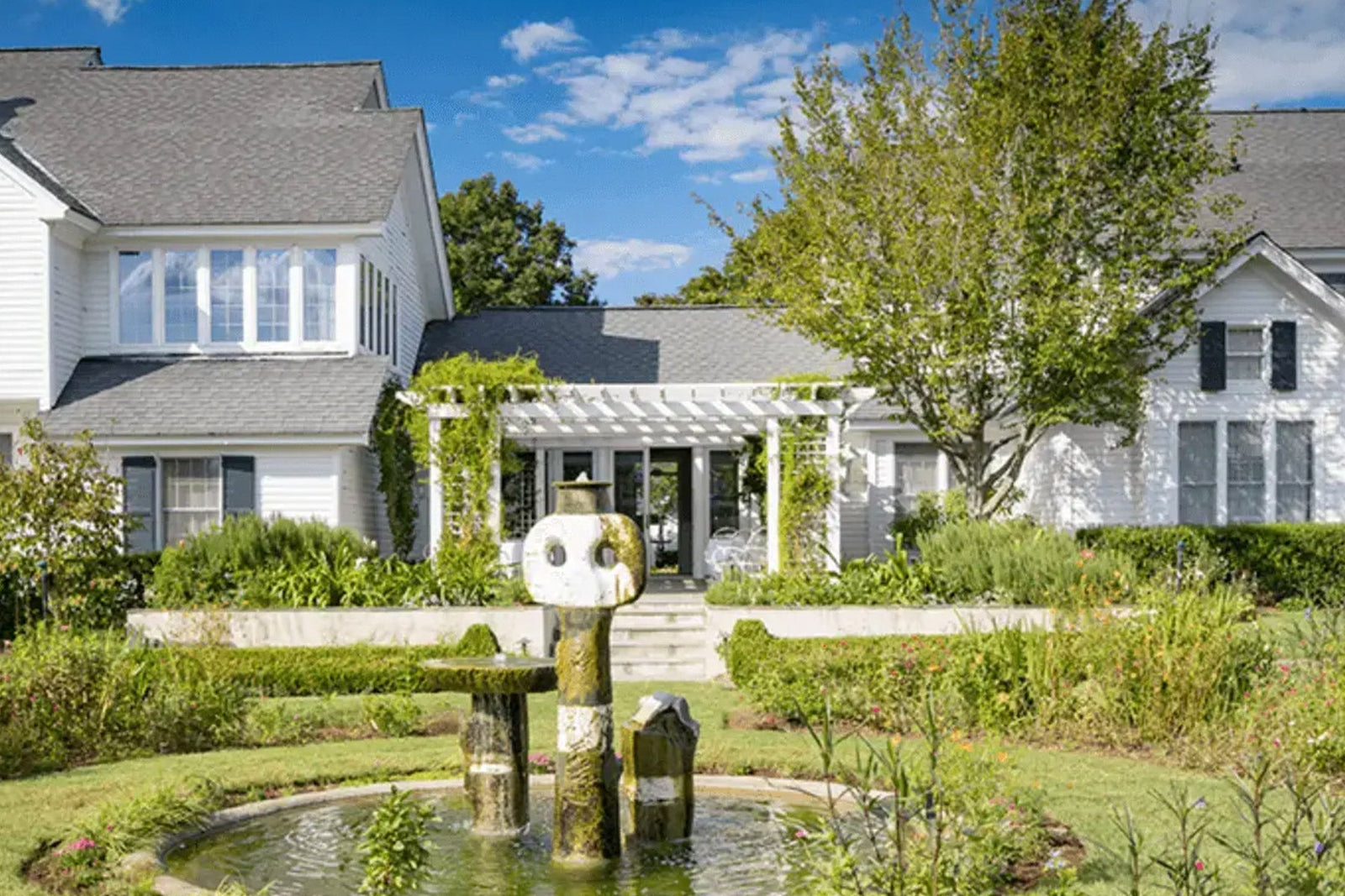 Crain Currency: Discover North Carolina’s Unrivaled Laps of Luxury