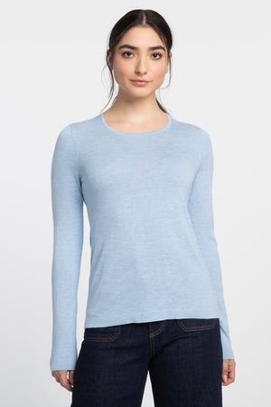 KINROSS CASHMERE - FITTED CREW NECK SWEATER IN IVORY
