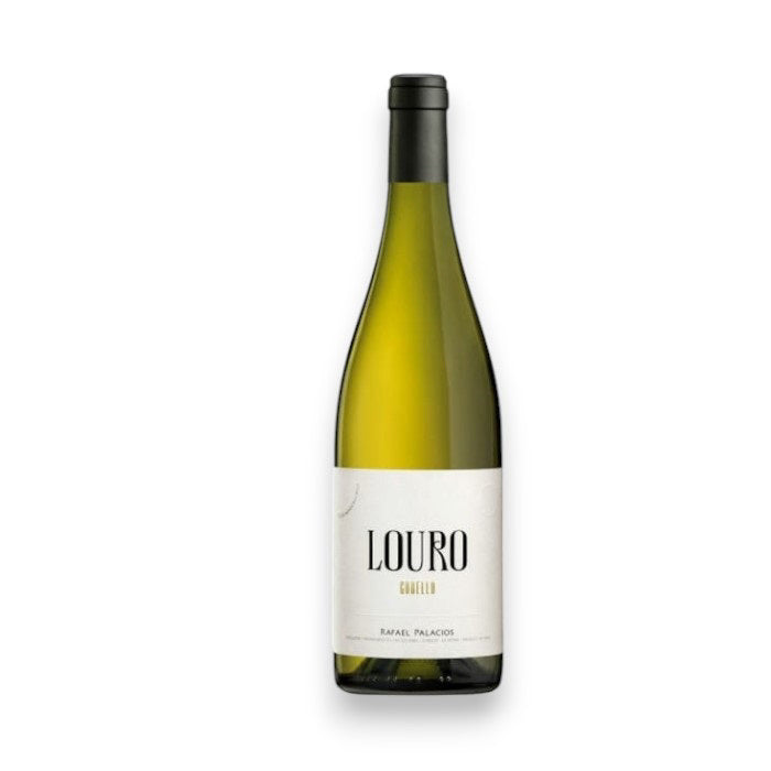 The RAFAEL PALACIOS 'LOURO' GODELLO 2020 from Valdeorras, Spain, by FREEDOM BEVERAGE features a tall bottle with a dark neck and a minimalist cream label. "Louro" is boldly printed on it against a plain white background, emphasizing its elegance.
