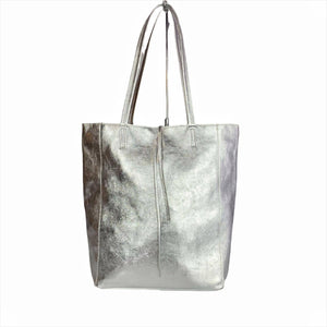 LEATHER TOTE WITH ZIP CLOSURE