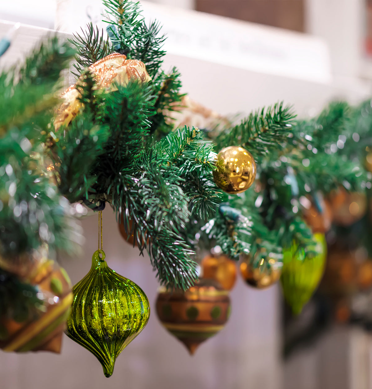 FEARRINGTON VILLAGE offers a Christmas Takeout for Two, available for pickup on December 24, 2024. This festive four-course menu includes delectable choices such as quinoa salad, prime rib with gravy, butternut squash lasagna, and a chocolate cherry yule log for dessert. Optional wine pairings are also available to complement your meal. Enjoy a delightful celebration without substitutions!