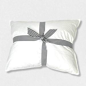 FEARRINGTON LIFSTYLE BEDDING COLLECTION - 50/50 DOWN FEATHER PILLOW